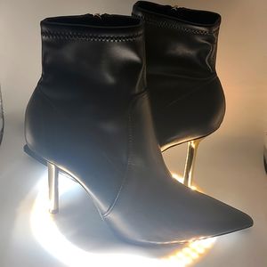 NWT Zara Black Ankle Boots Sizs 37